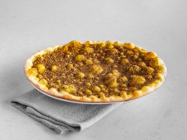 Flat Bread Zaatar Labne.